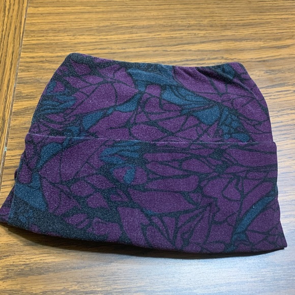 LuLaRoe tall and curvy(12-18) leggings - Picture 1 of 8